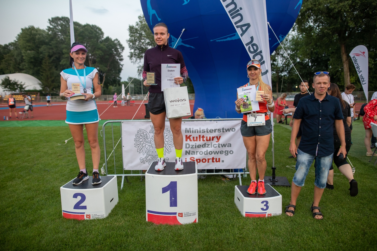Poznanskie Bieg Otwarcia Igrzysk 2021 Biegaczki na podium