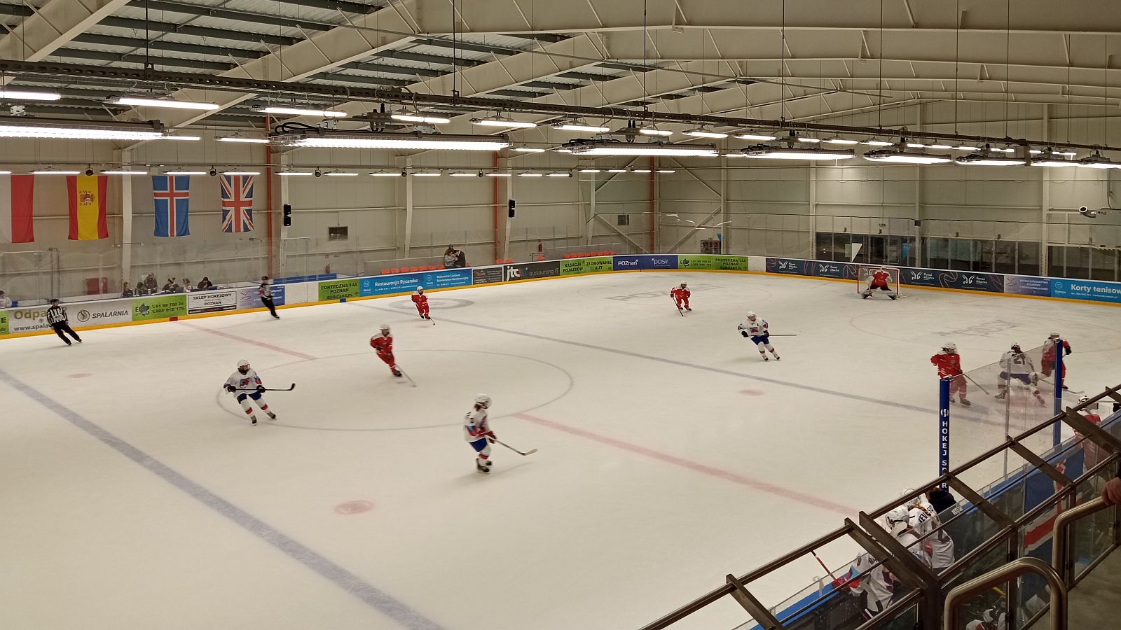 Mecz hokeja na lodzie na Lodowisku Chwiałka