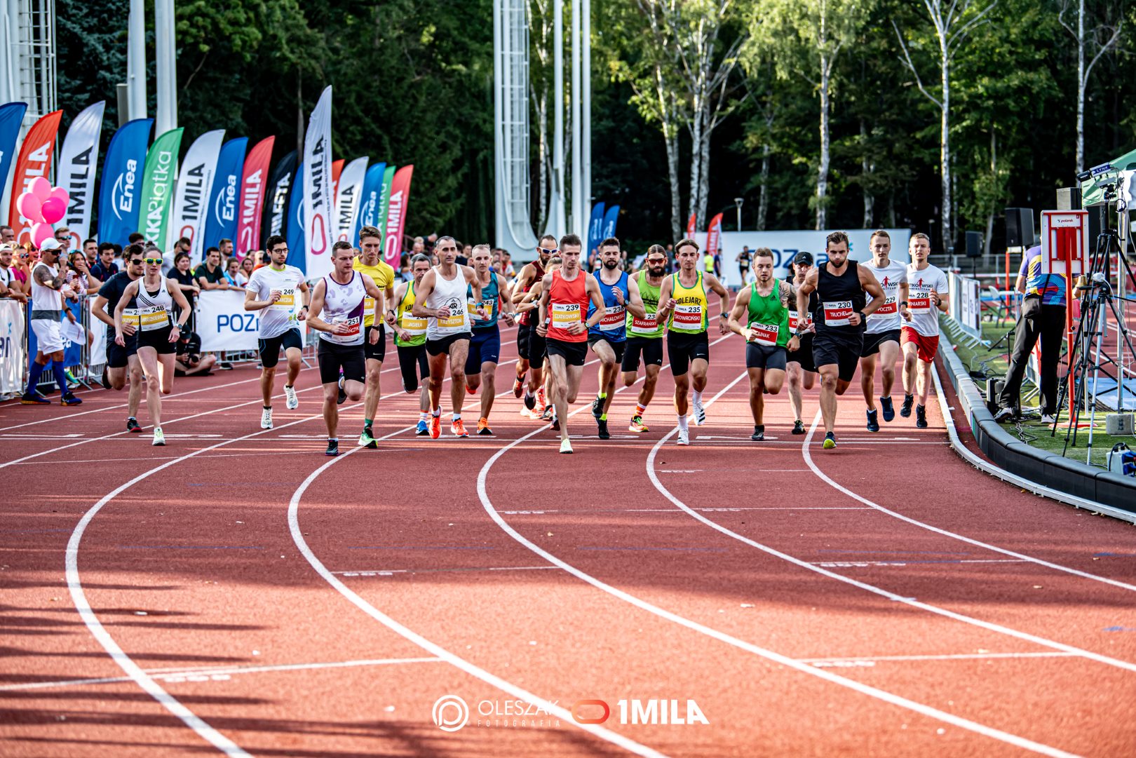 Zawody 1mila na Stadionie Lekkoatletycznym Golęcin