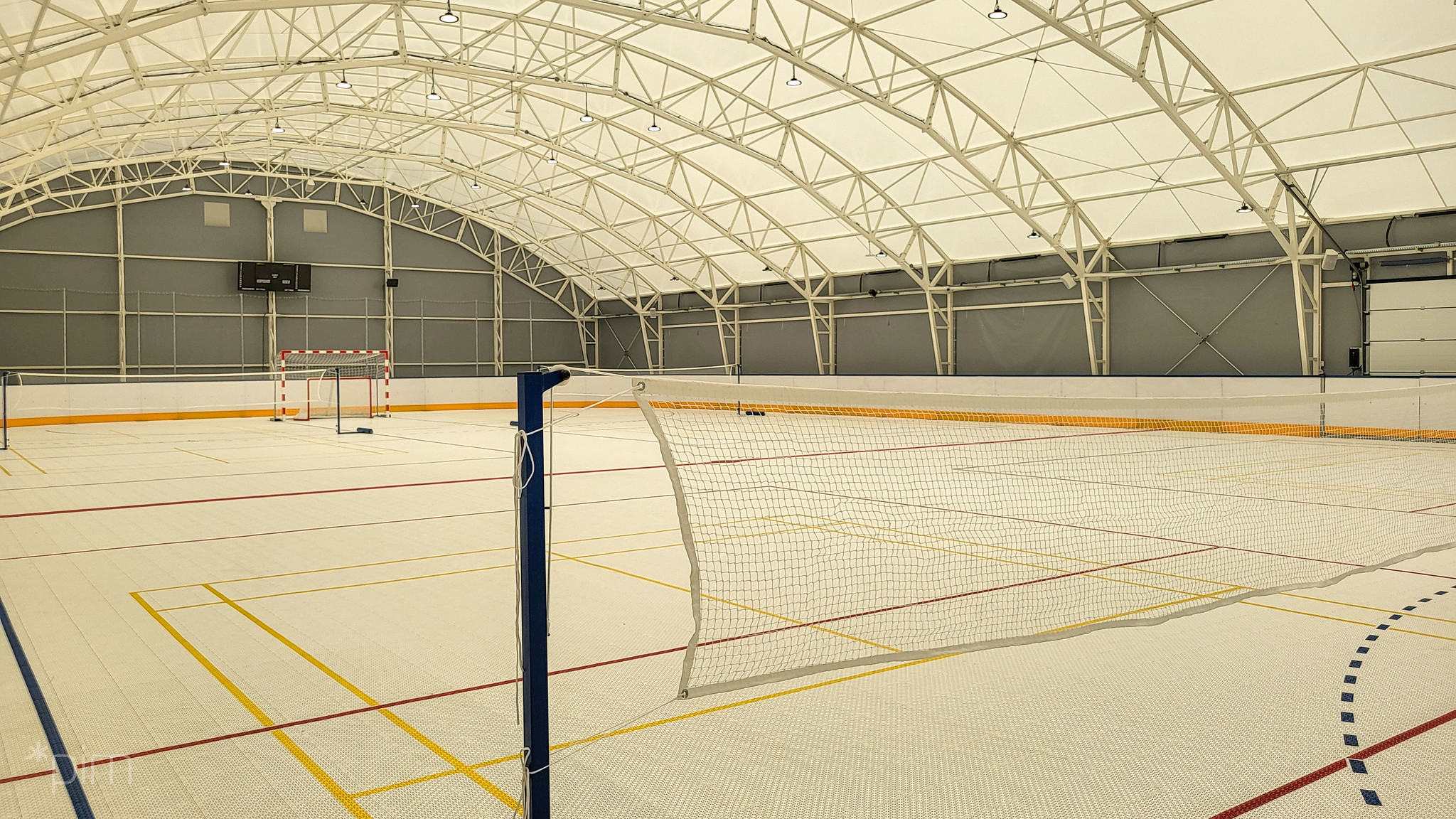 Lodowisko wnętrze hali